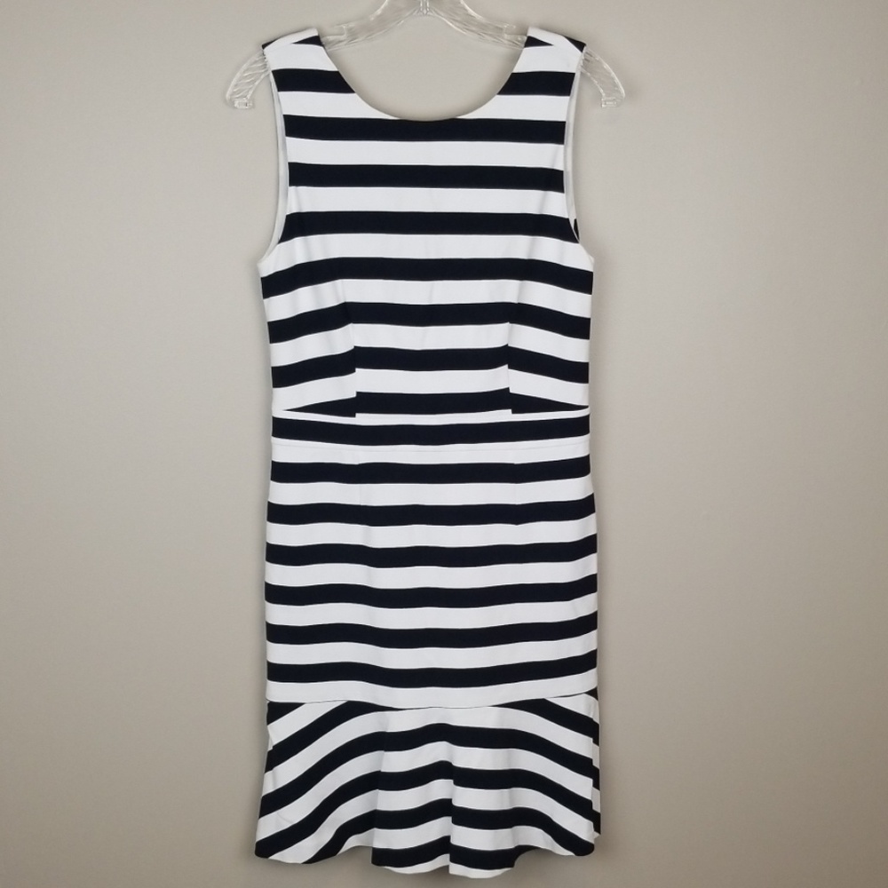 NWT Banana Republic Flounce Dress. Size 8
